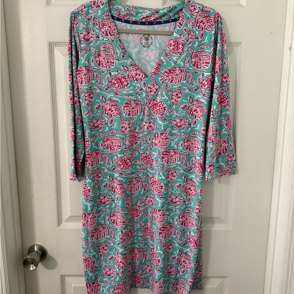 Banana Boat UPF 50+ Pink and Teal Sea Turtle Patterned Garment sz L